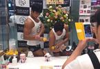 Dân Nhật 'phát cuồng' với trai đẹp cơ bắp bán kem