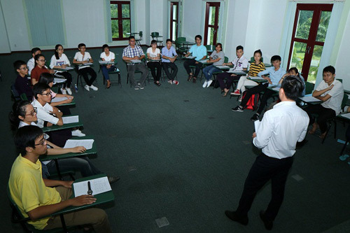 Nhiều cánh cửa vào đại học
