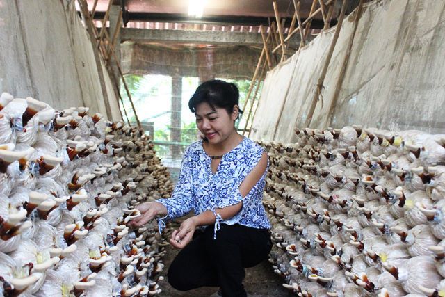 'Hoa hậu quý bà' bán biệt thự phố về quê bị cả nhà 'từ mặt'