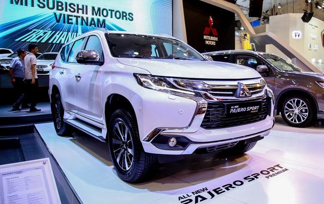 Vượt trội hơn Fortuner, vì sao Pajero Sport vẫn ế?