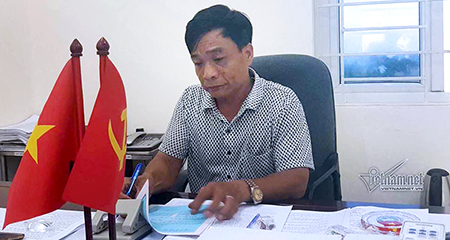 Phê bình Chủ tịch xã phê 'chưa chấp hành' lên lý lịch sinh viên