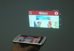 Moto Z2 Play: Smartphone kiêm máy chiếu, giá 19 triệu