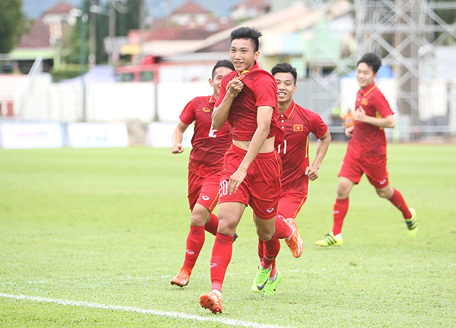 U22 Việt Nam vs U22 Philippines: Chờ Hữu Thắng tính đường... thắng