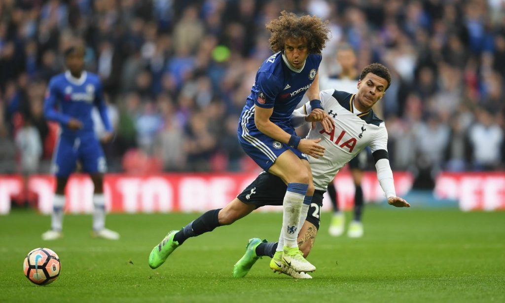 Tottenham vs Chelsea: Bẻ chân ghế của Conte