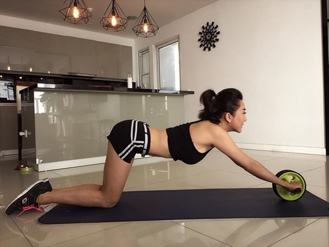 MC Kỳ Duyên U60 vẫn khiến các thiếu nữ phải dè chừng
