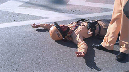 Trung úy CSGT bị đâm trọng thương trên cầu Thanh Trì