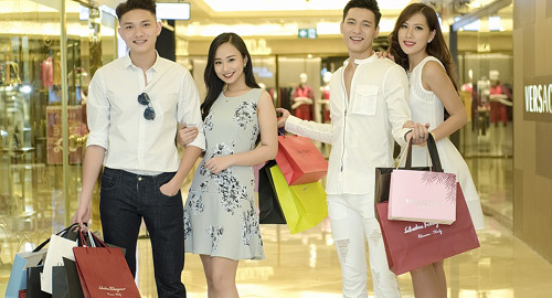 Mua sắm trúng lớn tạiTràng Tiền Plaza