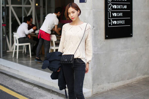 Mix thời trang công sở ngày thu cùng áo len mỏng