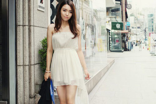 Chân váy độc lạ cho quý cô công sở diện đi làm