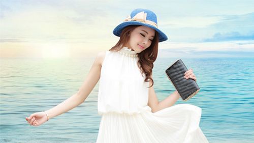 Chọn đồ đi biển cho những cô nàng gầy