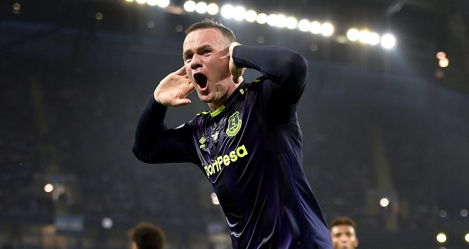 Rooney lập công, Everton cưa điểm nghẹt thở với Man City