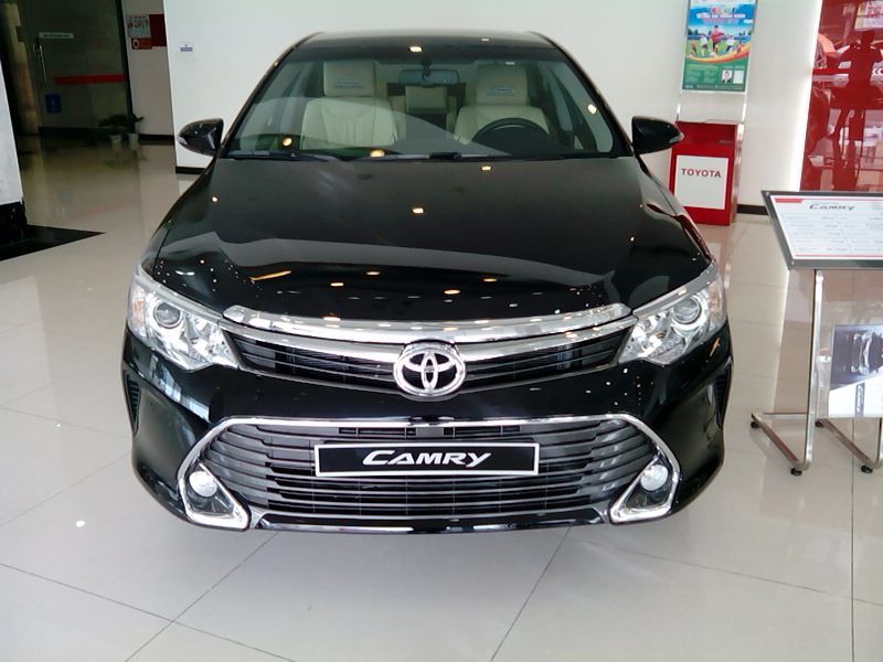 Ô tô Toyota tiếp tục giảm giá mạnh, lên tới 120 triệu đồng