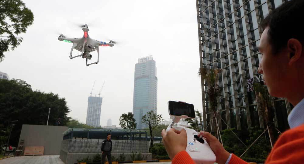 Khách TQ bị bắt ở Pháp vì dùng máy bay không người lái