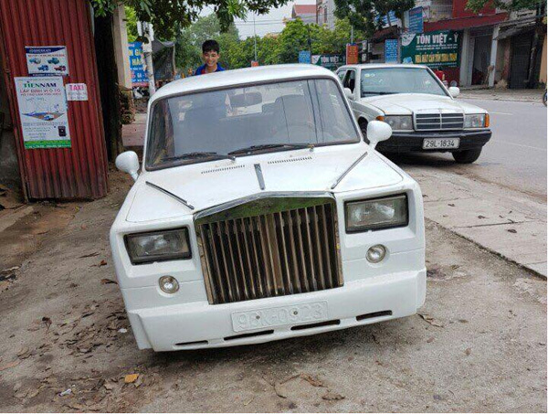 Vui mắt với chiếc 'Lada già' biển Bắc Giang độ Rolls-Royce Phantom