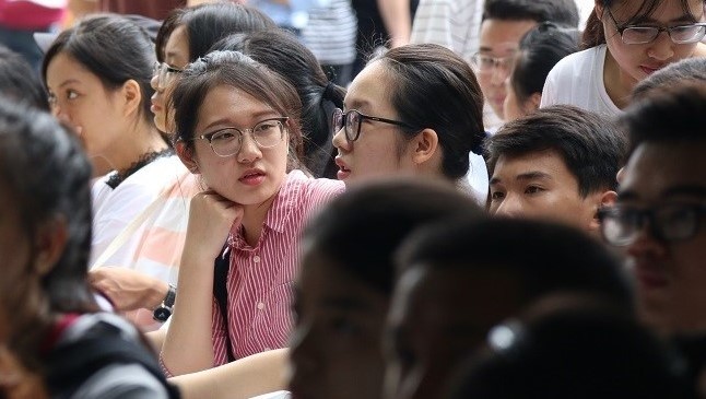 Trường THPT Chuyên Lam Sơn tuyển 12 giáo viên cho năm học mới