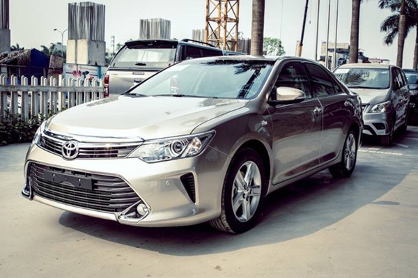 Toyota Camry tại Việt Nam sắp có bản giá rẻ?