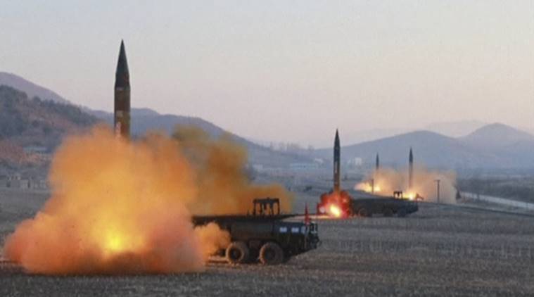 Triều Tiên phóng một loạt tên lửa