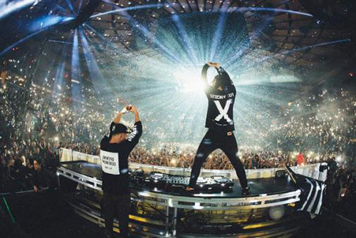 Vì sao EDM thành hiện tượng toàn thế giới?