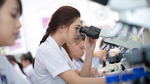 Tranh luận về cộng điểm ưu tiên vào các trường y dược