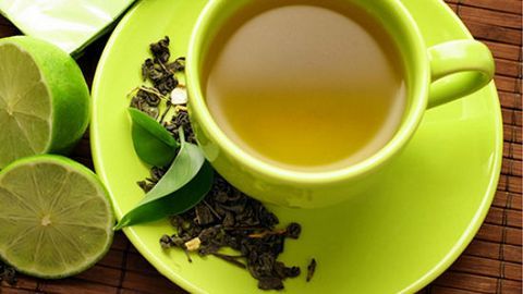 Có nên uống trà xanh sau bữa ăn để giảm mỡ bụng không?
