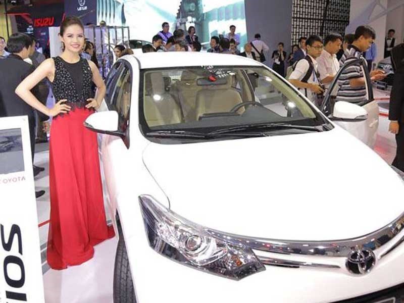Triệu hồi hơn 20.000 ô tô lỗi túi khí: Toyota quá chậm!