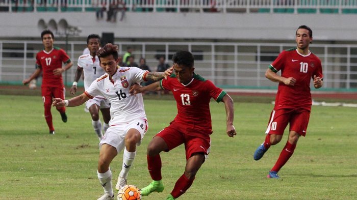 Ngược dòng hạ Myanmar, U22 Indonesia giành HCĐ bóng đá nam