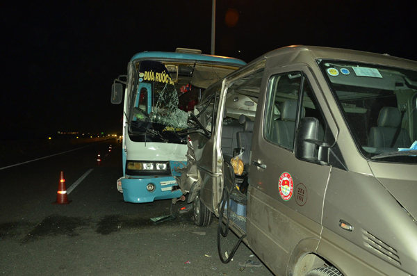 Tai nạn nghiêm trọng trên cao tốc Trung Lương, 2 người tử vong