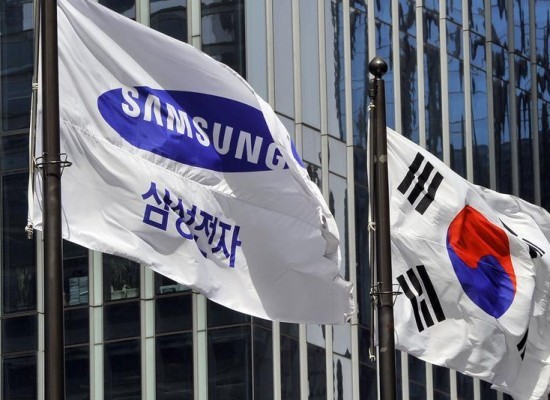 Samsung gửi thư trấn an nhân viên sau án tù của Lee Jae Yong