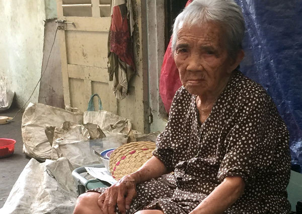 Đời phiêu bạt, hạnh phúc rồi lại đơn độc của cụ bà gốc Huế