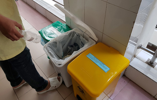 Trang bị kiến thức rác thải cho sinh viên y khoa