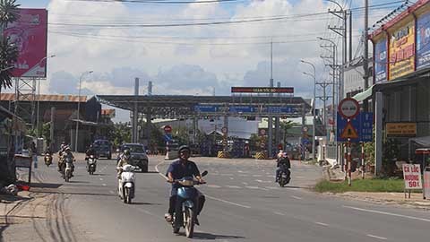 Thứ trưởng Bộ GTVT: chỉ giảm giá, chưa dời trạm BOT ở miền Tây