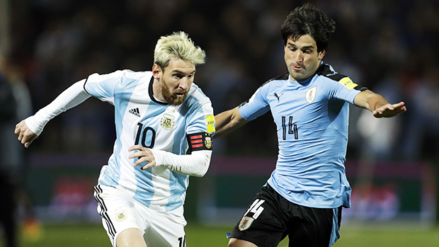 Messi im tiếng, Argentina mong manh vé dự World Cup 2018