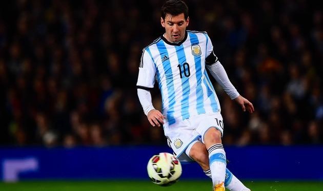 Uruguay 0-0 Argentina phút 59 Messi