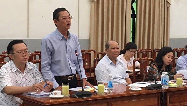 Mặt trận làm sao giám sát được Bí thư