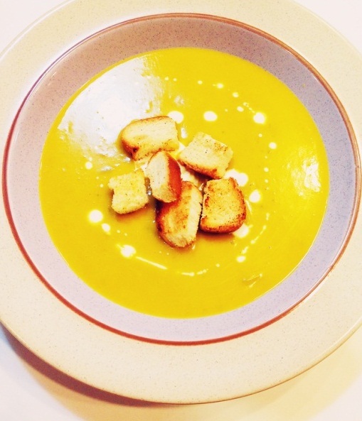 30 phút là có bát súp bí đỏ kem tươi cực ngon