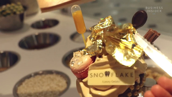 Món kem 'sang chảnh' dát vàng 24 kara và kim cương