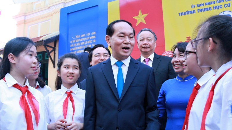 Chủ tịch nước Trần Đại Quang dự lễ khai giảng ở Trường Trưng Vương