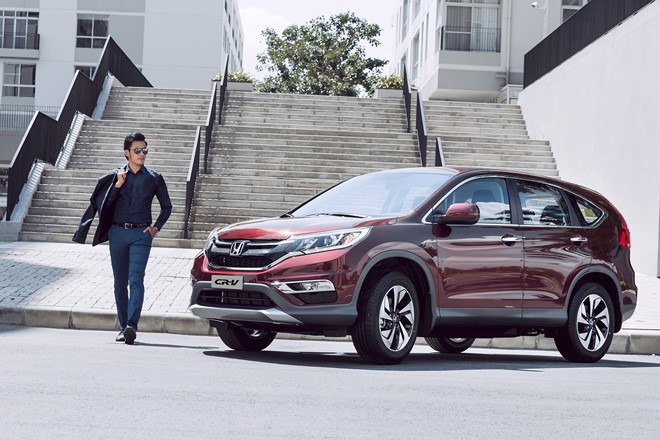 Giá Honda CR-V nhảy múa liên tục đầu tháng 9