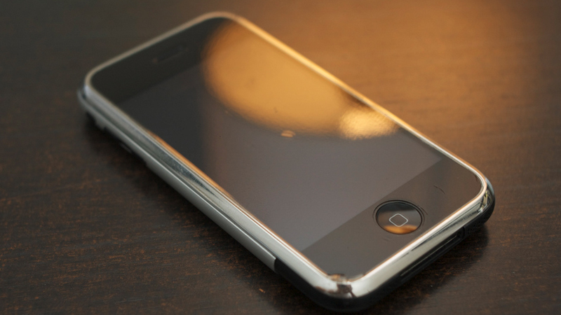 iPhone 8 nghìn đô chưa là gì, đây mới là chiếc iPhone đắt nhất