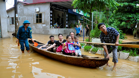 Mưa lũ, nhiều nơi ở Yên Bái lại ngập sâu