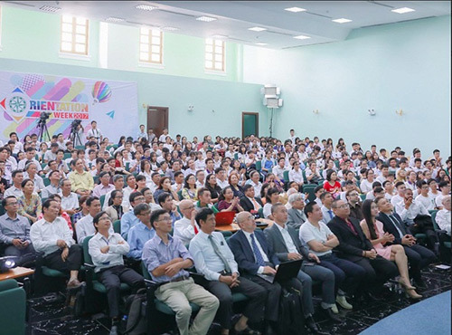 Tuần sinh hoạt công dân đầu khoá ý nghĩa ở TTU