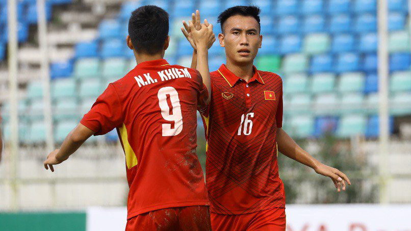 Trút mưa bàn thắng, U18 Việt Nam lên nhất bảng