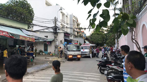 Xe 'điên' ở Sài Gòn tông chết người phụ nữ đứng trên vỉa hè