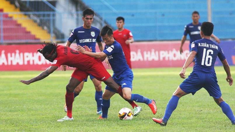 Hải Phòng thua sân nhà, Đà Nẵng thắng tưng bừng