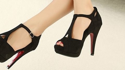 3 cách phối đồ với giày cao gót