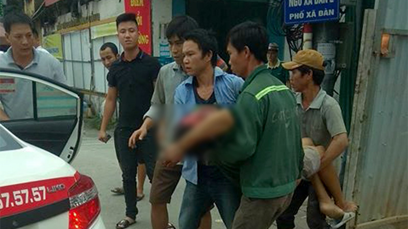 Sau tiếng nổ lớn trên phố Hà Nội, 1 người bị thương nặng