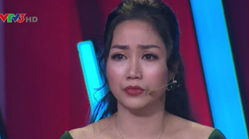 MC Ốc Thanh Vân bật khóc nức nở khi nhắc về người cha quá cố