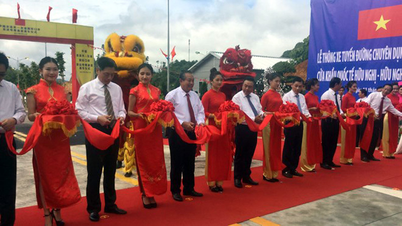 Thông xe tuyến đường chuyên dụng vận tải hàng hóa Việt Nam-Trung Quốc