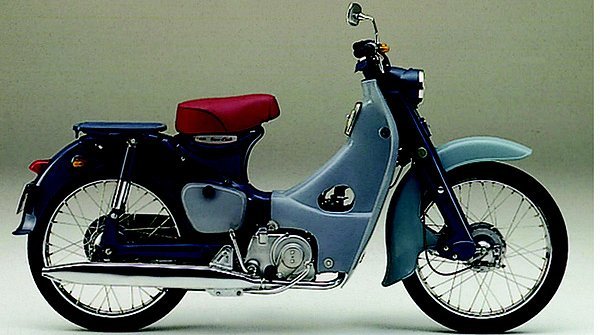 Xe máy Honda 150 đi 19 năm bán lại đắt ngang giá SH Mode 2023
