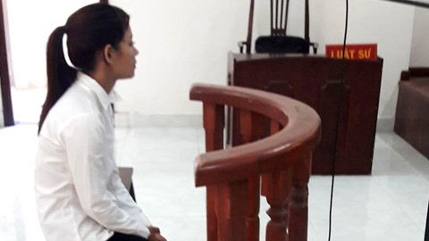 Cô gái chở bạn ngã tử vong, 4 phiên tòa vẫn chưa đến hồi kết